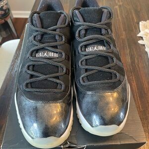 Men’s Jordan retro 11 low